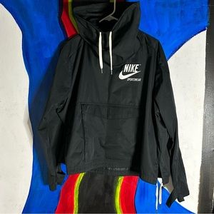 Nike Sportswear Women’s Pullover Field Jacket